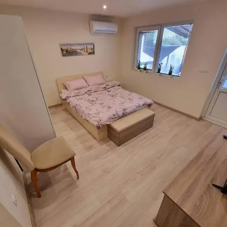 59 Holiday home *